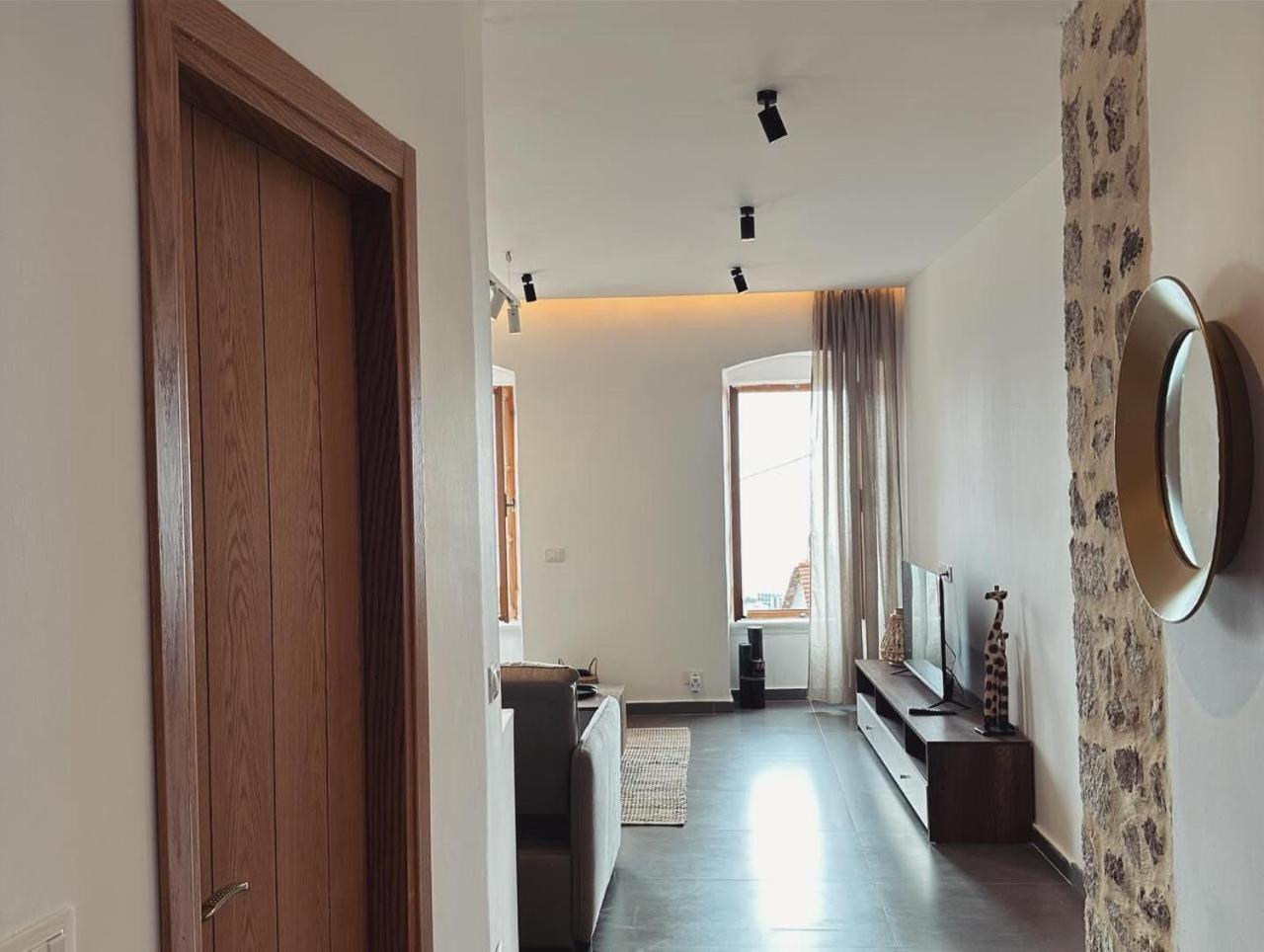 Lion'S Villa Vlorë Esterno foto